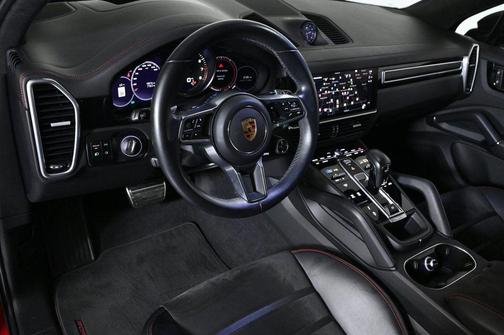2023 Porsche Cayenne GTS