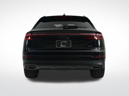 2025 Audi Q8 Premium