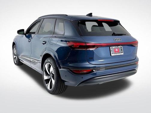 2025 Audi Q6 e-tron Premium