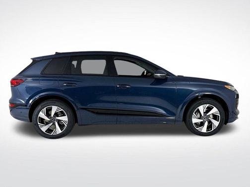 2025 Audi Q6 e-tron Premium