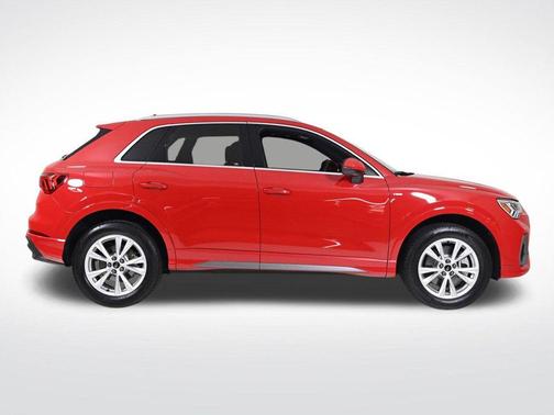 2025 Audi Q3 45 S line Premium