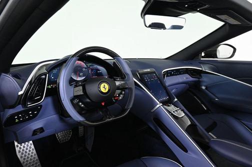 2025 Ferrari Roma Spider Base