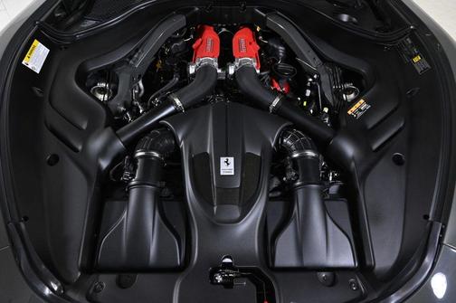 2025 Ferrari Roma Spider Base
