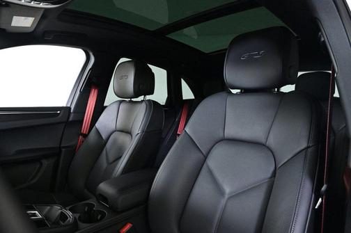 2026 Porsche Macan GTS