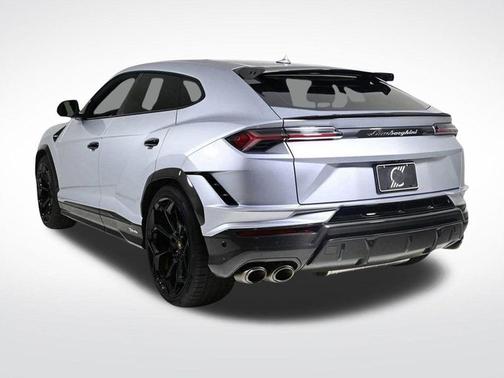2024 Lamborghini Urus Performante