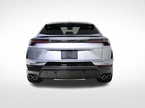 2024 Lamborghini Urus Performante