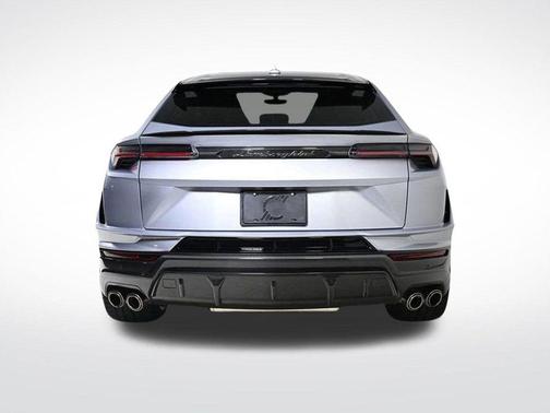 2024 Lamborghini Urus Performante