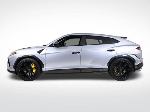 2024 Lamborghini Urus Performante