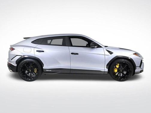 2024 Lamborghini Urus Performante