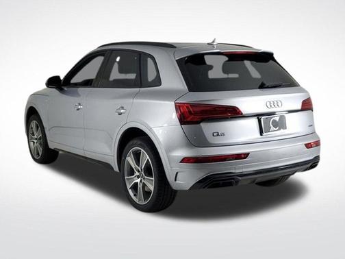 2025 Audi Q5 45 S line quattro Premium