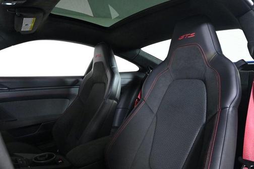 2025 Porsche 911 Carrera GTS