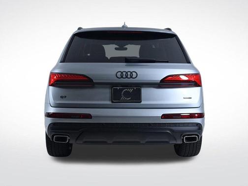 2025 Audi Q7 45 Premium Plus