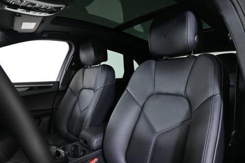 2026 Porsche Macan T