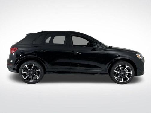 2025 Audi Q3 45 S line Premium