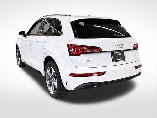 2025 Audi Q5 40 Premium