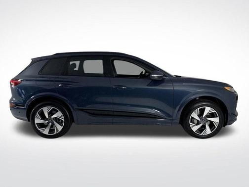2025 Audi Q6 e-tron Premium