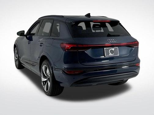 2025 Audi Q6 e-tron Premium