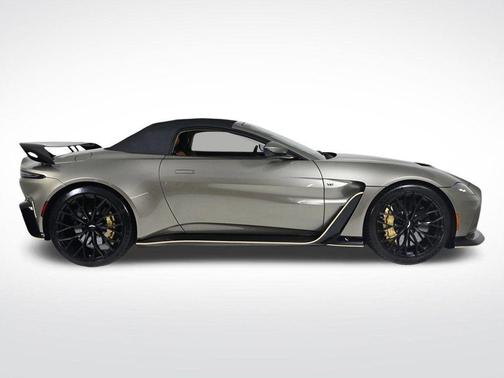 2023 Aston Martin Vantage Base