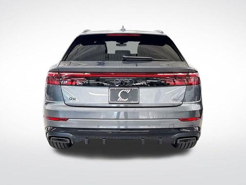 2025 Audi Q8 Premium Plus