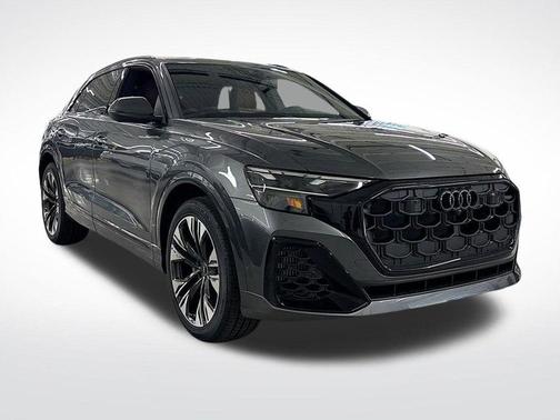 2025 Audi Q8 Premium Plus