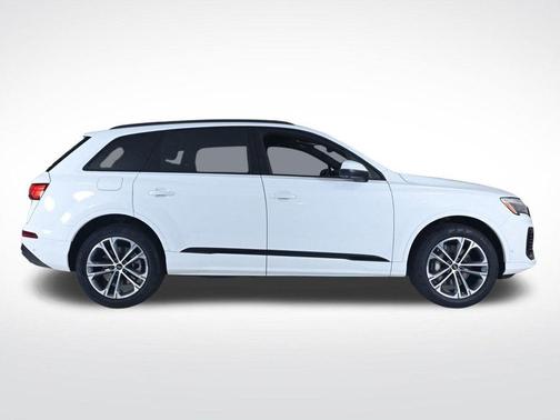2026 Audi Q7 45 Premium Plus