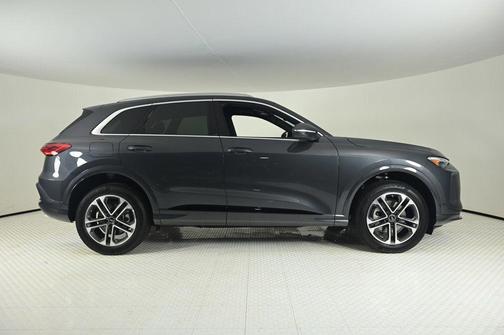 2025 Audi Q5 2.0T quattro Premium