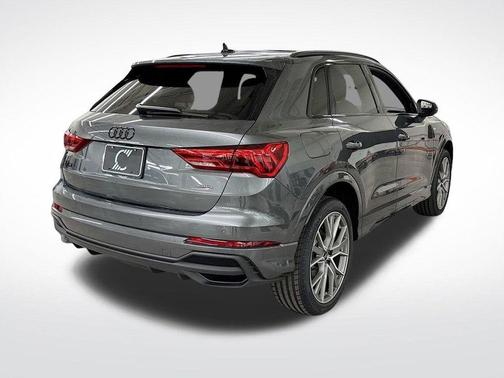 2025 Audi Q3 45 S line Premium