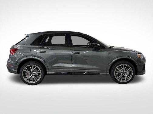 2025 Audi Q3 45 S line Premium