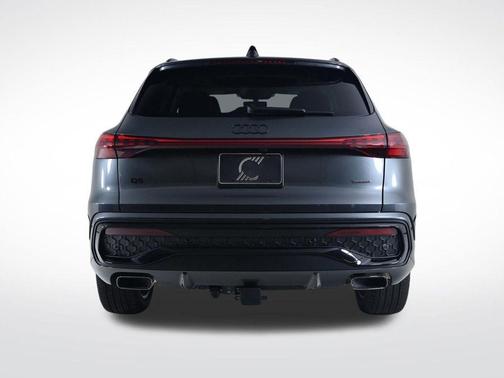 Daytona Gray Pearl 2026 Audi Q5 PLUS