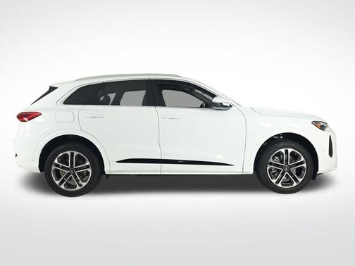 2025 Audi Q5 2.0T quattro Premium