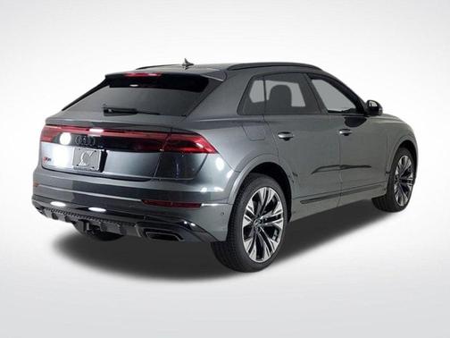 2025 Audi Q8 Premium Plus