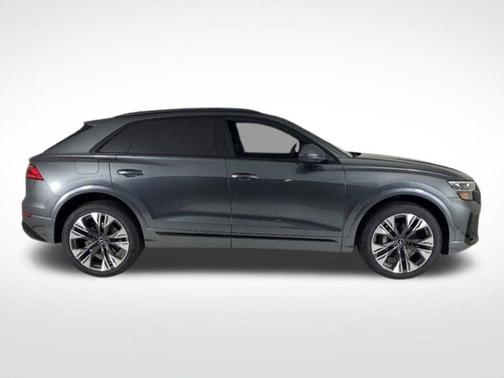 2025 Audi Q8 Premium Plus