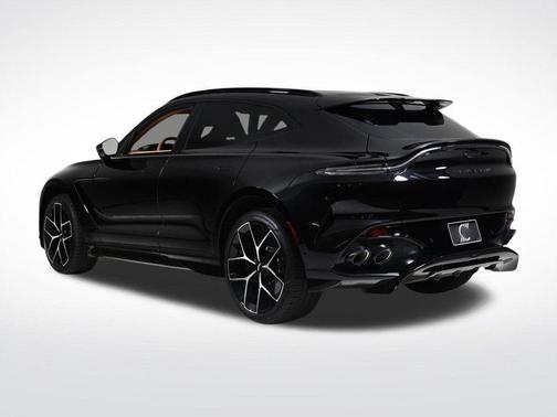 2026 Aston Martin DBX 707