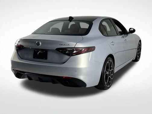 2025 Alfa Romeo Giulia Base