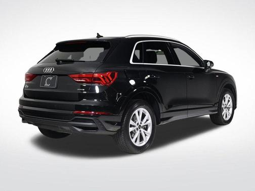 2025 Audi Q3 45 S line Premium
