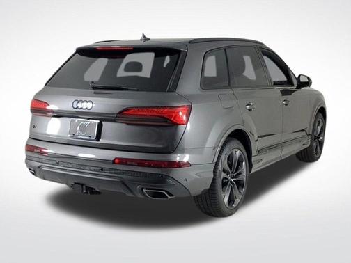 2025 Audi Q7 55 Premium Plus