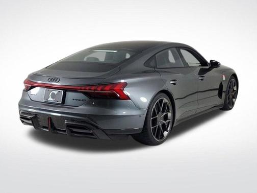 2025 Audi RS e-tron GT performance