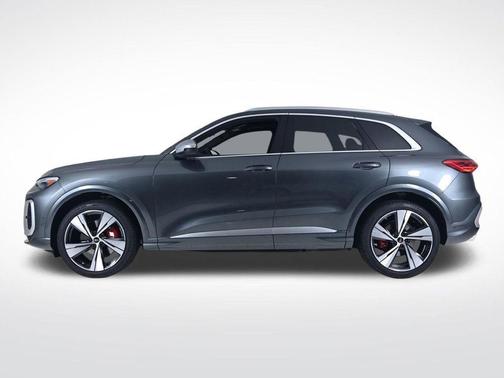 Daytona Gray Pearl 2026 Audi SQ5 3.0T Premium Plus