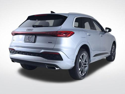 2025 Audi Q5 2.0T quattro Premium