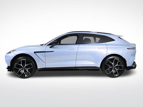 2025 Aston Martin DBX 707