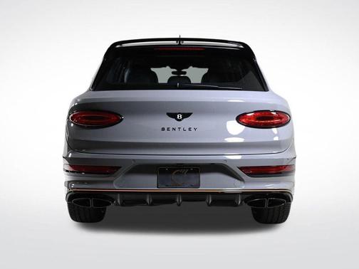 2025 Bentley Bentayga V8