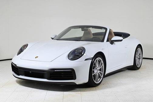 2022 Porsche 911 Carrera 4