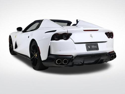 2021 Ferrari 812 GTS Base