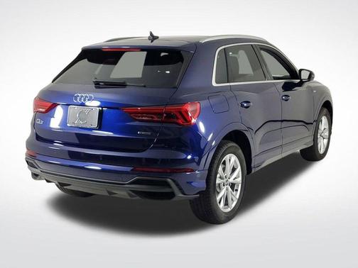 2025 Audi Q3 45 S line Premium