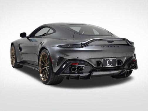 2025 Aston Martin Vantage Base