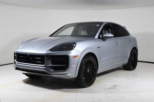 2025 Porsche Cayenne S