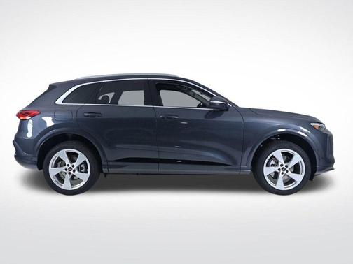 2025 Audi Q5 2.0T quattro Premium