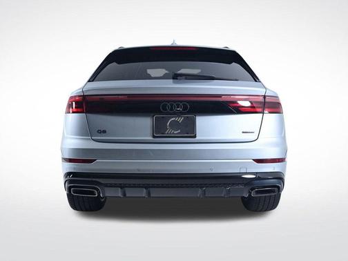 2025 Audi Q8 Premium Plus