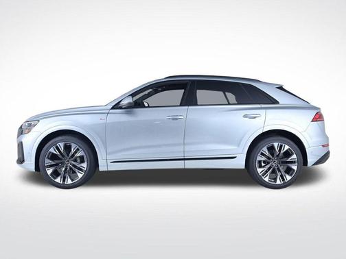 2025 Audi Q8 Premium Plus