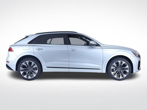 2025 Audi Q8 Premium Plus